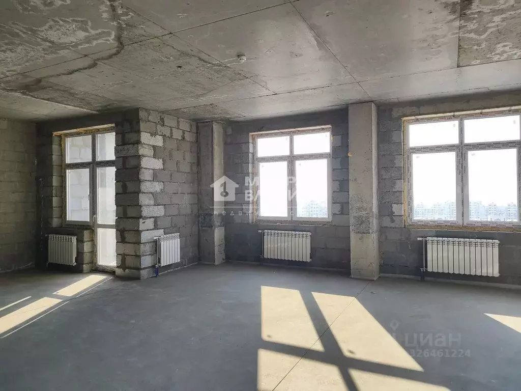 3-к кв. Омская область, Омск ул. 4-я Северная, 6 (108.9 м) - Фото 0