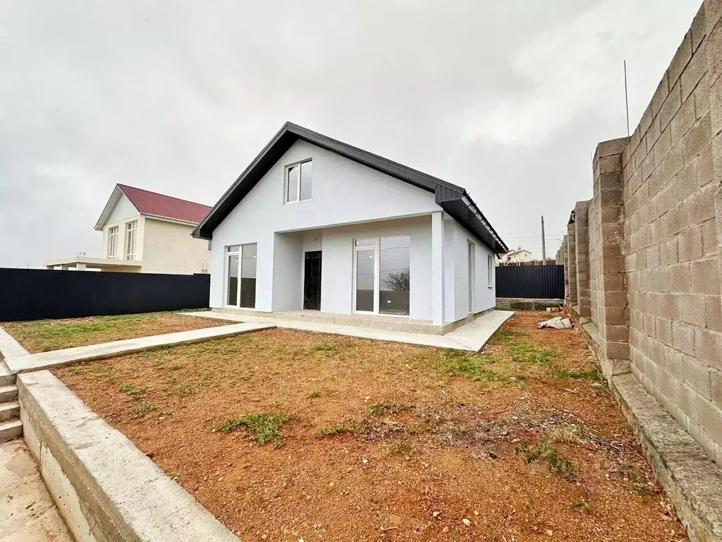 Дом в Севастополь ул. Дениса Ракицкого (120 м) - Фото 1