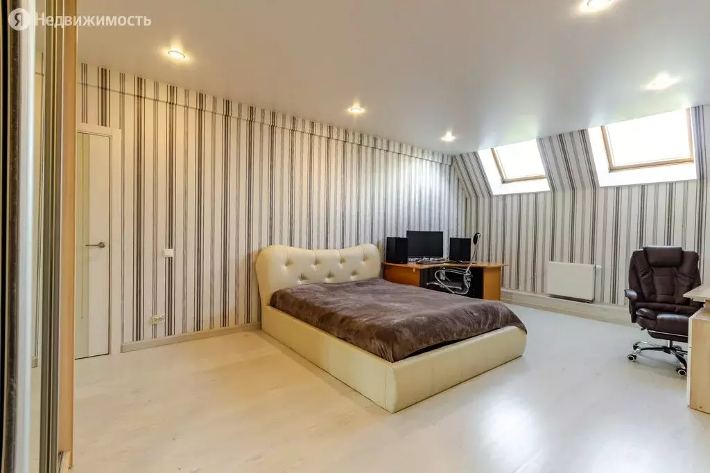 3-комнатная квартира: Павловск, Пионерская улица, 2 (91.6 м) - Фото 1