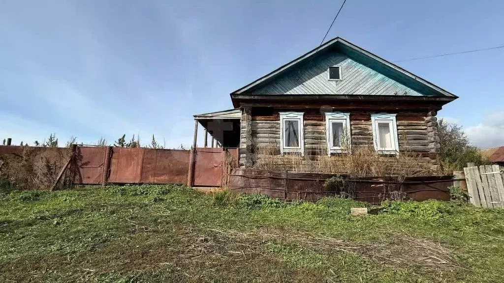 Дом в Башкортостан, Бирский район, Кусекеевский сельсовет, с. ... - Фото 1