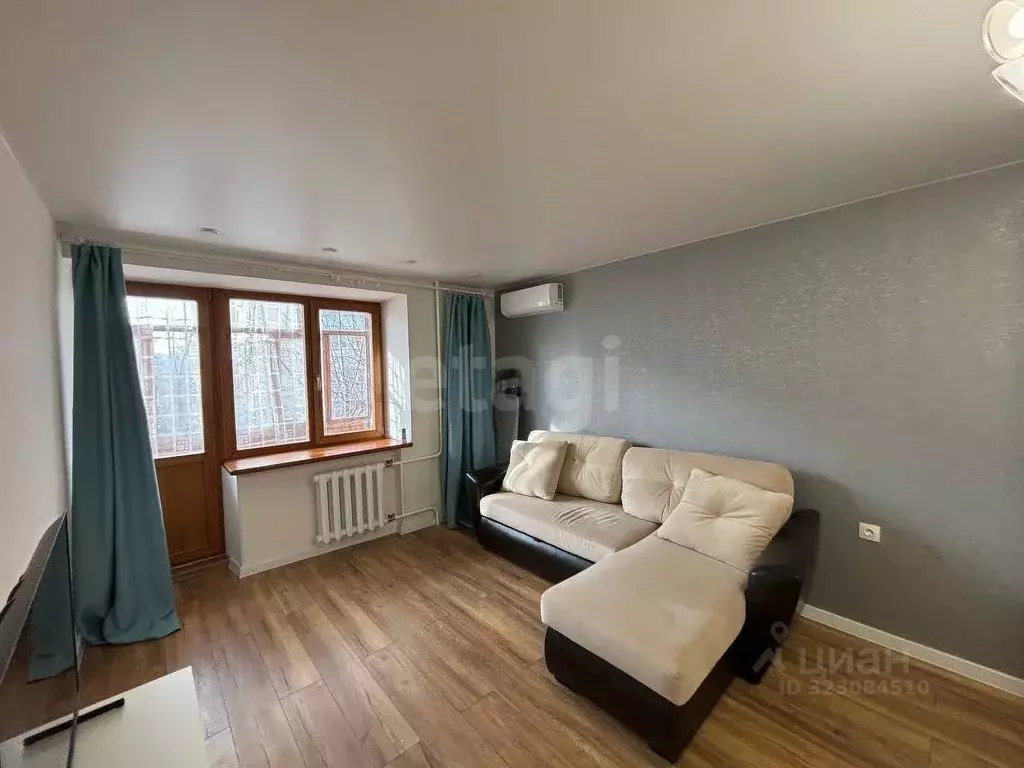 1-к кв. Тюменская область, Тюмень ул. Коммунаров, 5 (33.0 м) - Фото 2