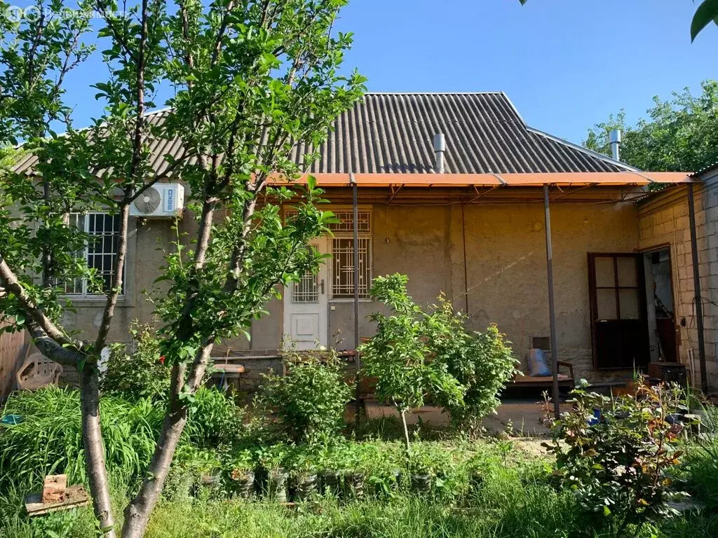 Дом в Махачкала, 1-й Железнодорожный тупик, 5 (100 м) - Фото 2