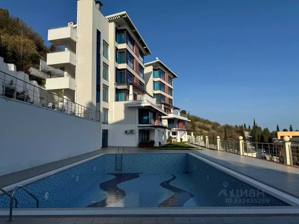 2-к кв. Крым, Алушта аллея Декабристов, 5 (126.3 м) - Фото 1