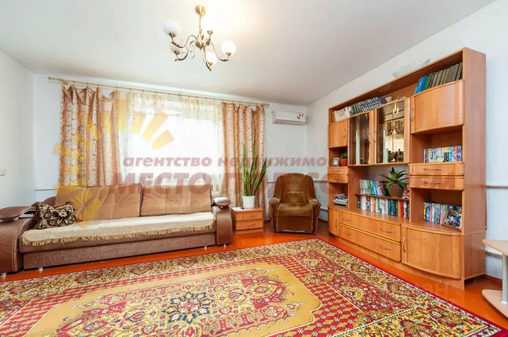 Дом в Краснодарский край, Ейск Ленинградская ул. (100 м) - Фото 1