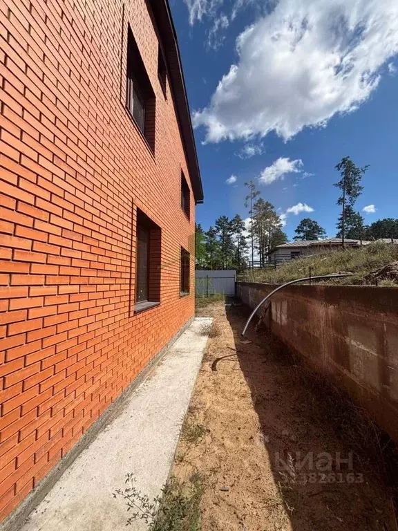 Таунхаус в Бурятия, Улан-Удэ 144А мкр,  (215 м) - Фото 2