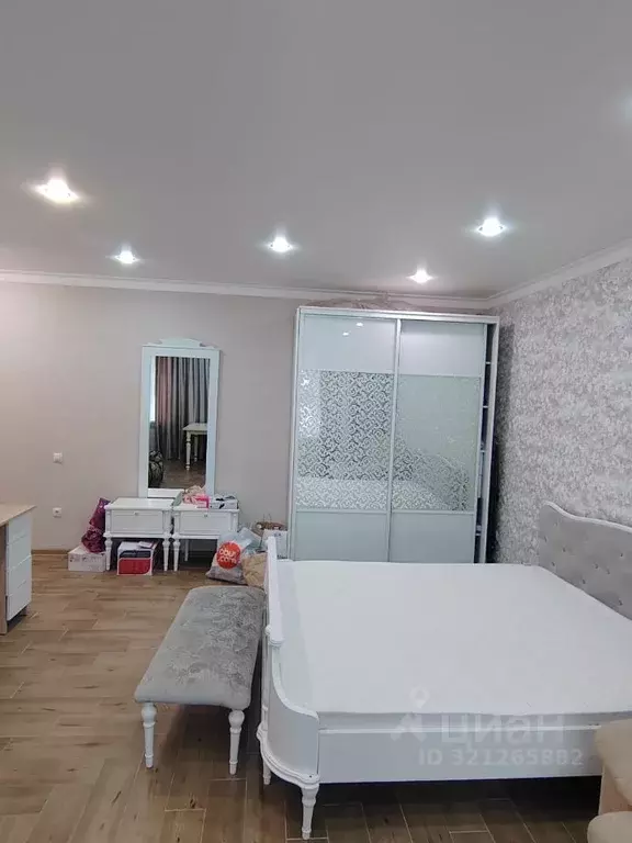 Студия Северная Осетия, Владикавказ ул. Чкалова (30.0 м) - Фото 1