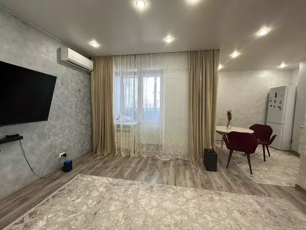 3-к кв. Хакасия, Абакан ул. Кирова, 118 (86.4 м) - Фото 1