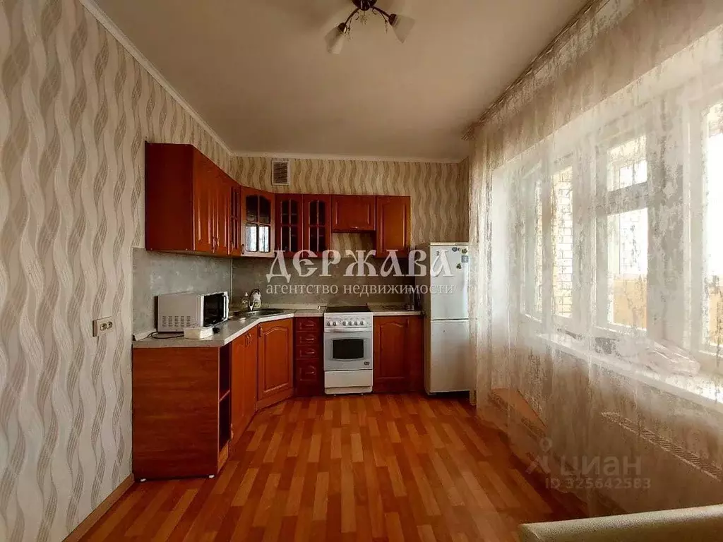 2-к кв. Белгородская область, Старый Оскол Степной мкр, 11 (68.0 м) - Фото 2