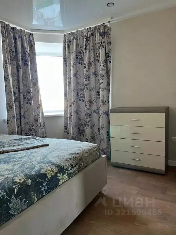 3-к кв. Волгоградская область, Волгоград Кубанская ул., 15А (74.0 м) - Фото 0