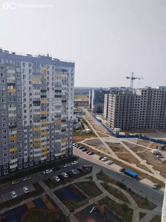 3-комнатная квартира: Ростов-на-Дону, улица Ткачёва, 38с2 (70.2 м) - Фото 0