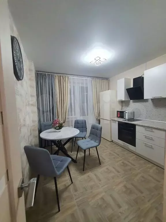 1-к. квартира, 31,5 м, 15/17 эт. - Фото 0