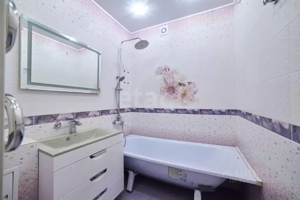 2-к кв. Башкортостан, Стерлитамак просп. Октября, 91 (58.1 м) - Фото 1