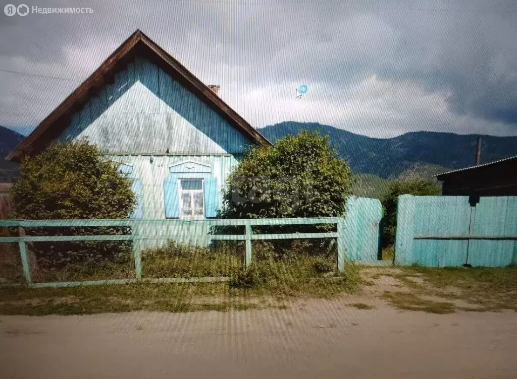 Дом в село Баргузин, улица Калинина (32.8 м) - Фото 1