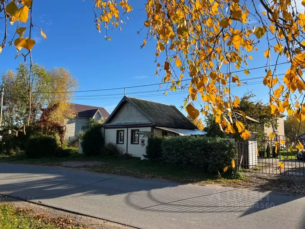 Дом в Новгородская область, Новгородский район, Ракомское с/пос, д. ... - Фото 0