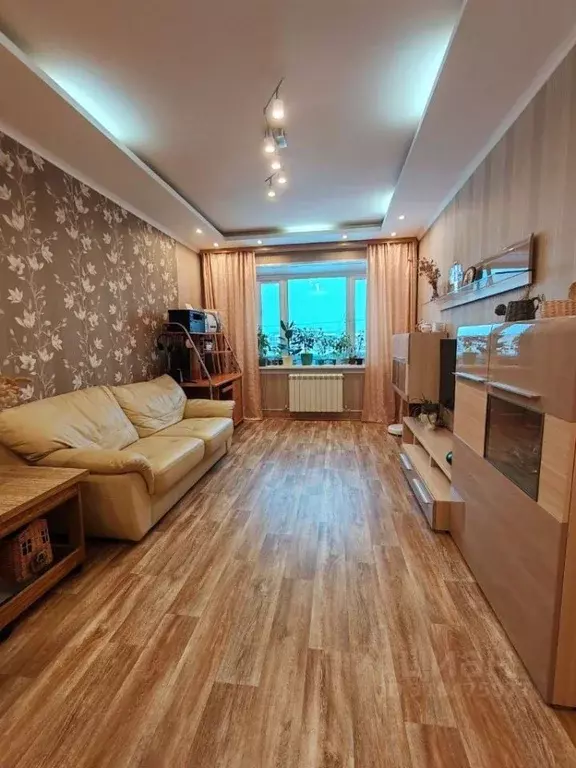 4-к кв. Ханты-Мансийский АО, Сургут ул. Крылова, 7 (85.2 м) - Фото 0