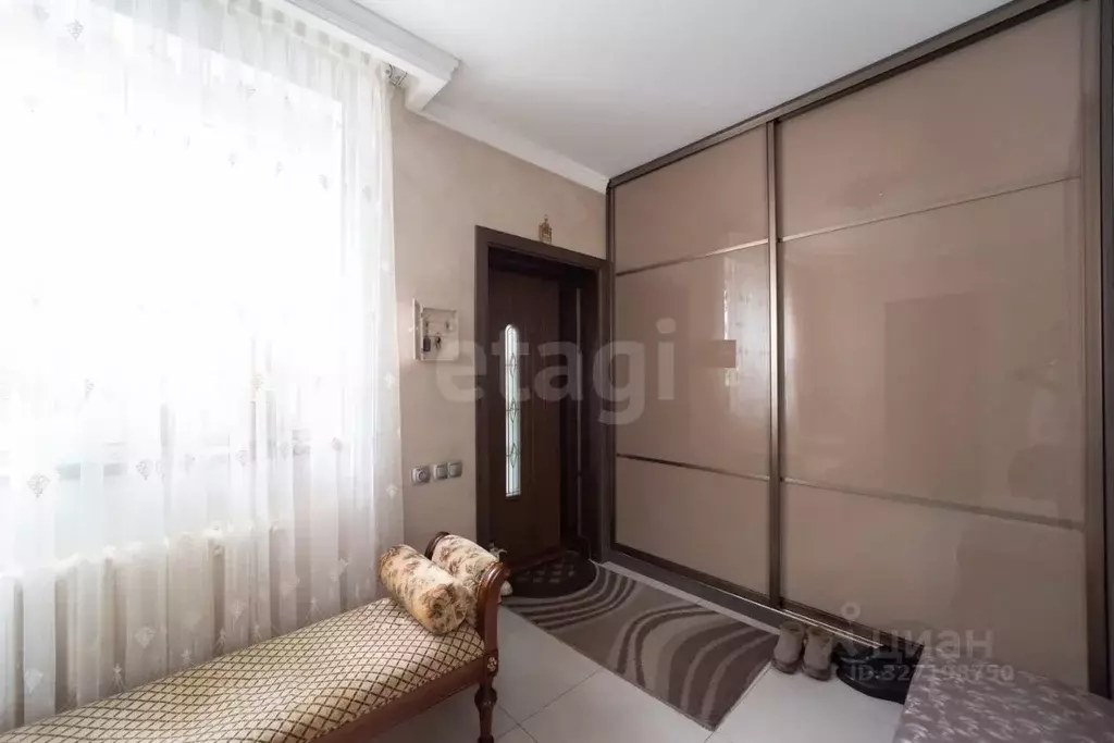 Дом в Калининградская область, Калининград Лесная ул., 77 (290 м) - Фото 1