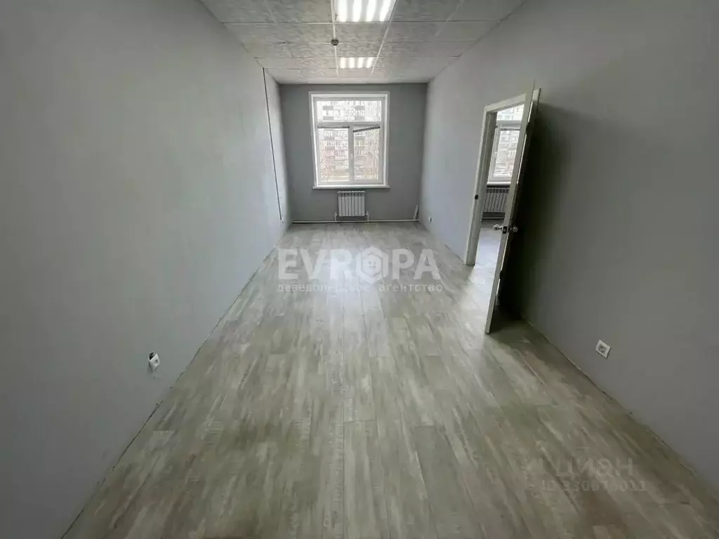 Офис в Ульяновская область, Ульяновск просп. Туполева, 31 (20 м) - Фото 1