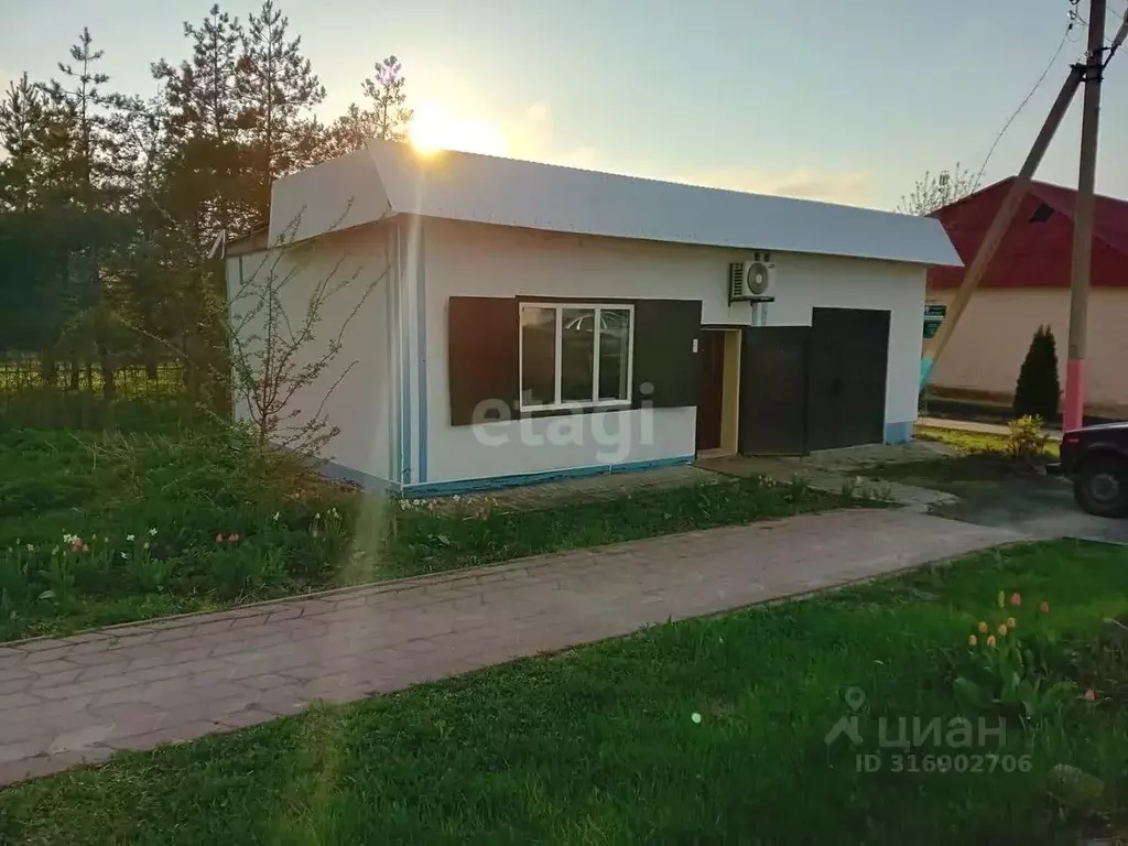 Помещение свободного назначения в Белгородская область, ... - Фото 0