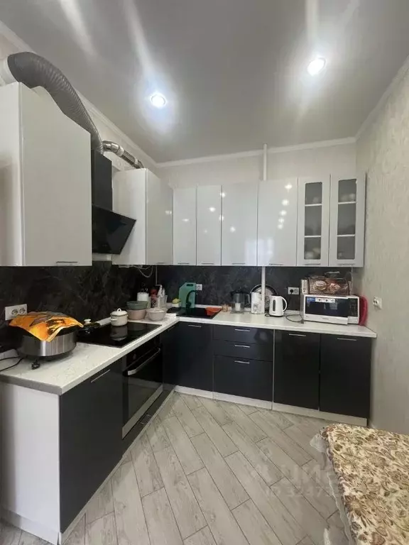 2-к кв. Краснодарский край, Анапа Анапское ш., 30к2 (69.0 м) - Фото 0