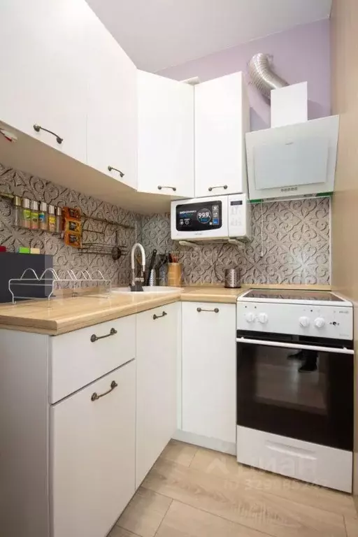 Студия Тюменская область, Тюмень ул. Беляева, 35к2 (30.0 м) - Фото 1