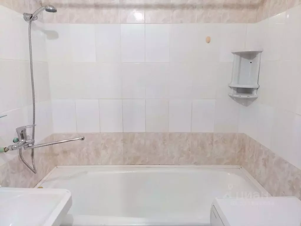 1-к кв. Кировская область, Киров ул. Казанская, 18А (36.0 м) - Фото 1