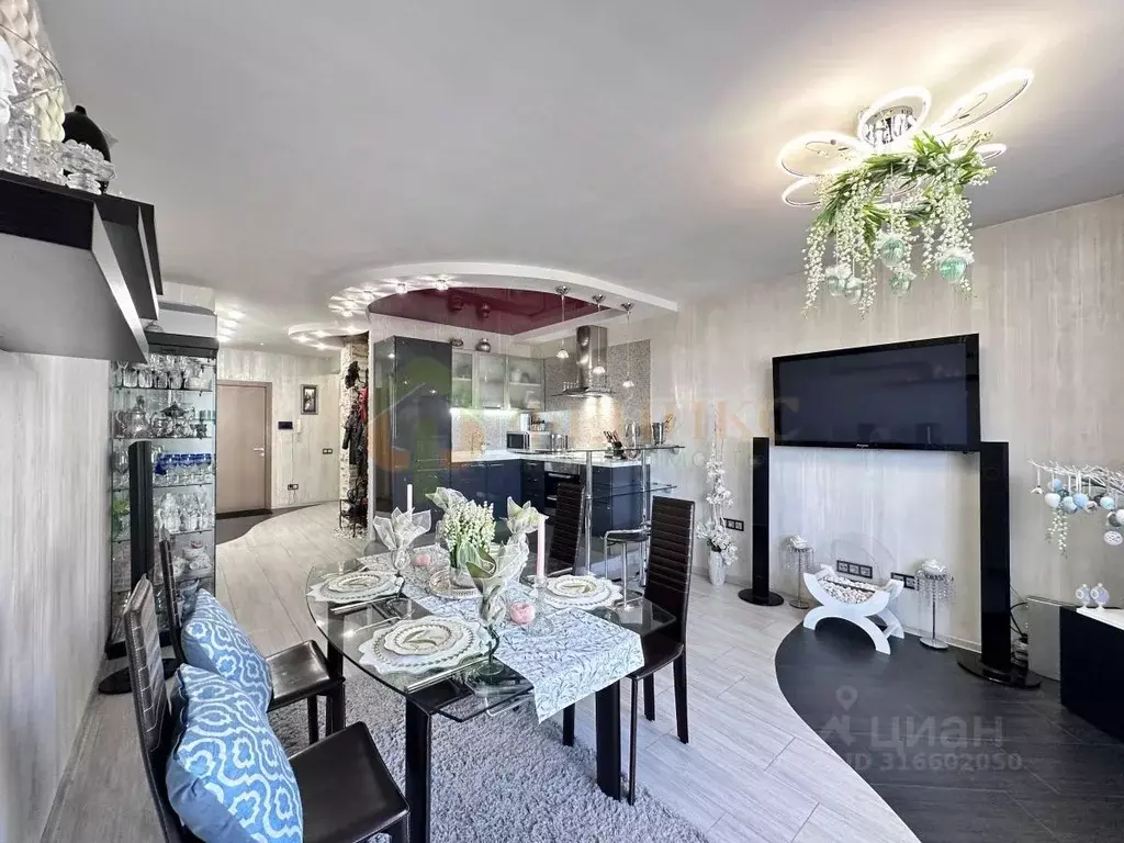 2-к кв. Санкт-Петербург пер. Клочков, 10к2 (88.8 м) - Фото 0