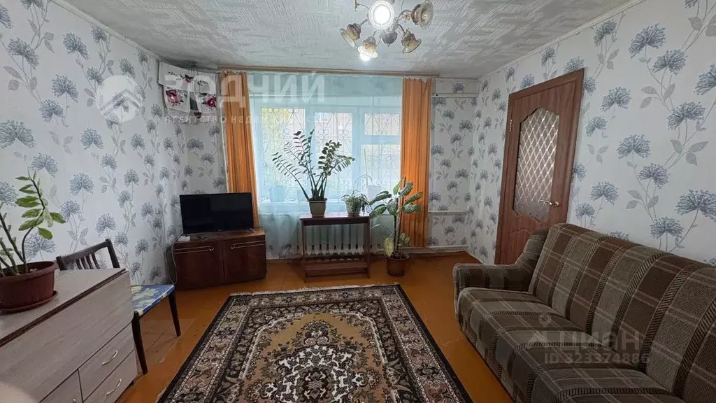 2-к кв. Чувашия, Цивильск Цивильский район, ул. Гагарина, 3 (37.9 м) - Фото 2