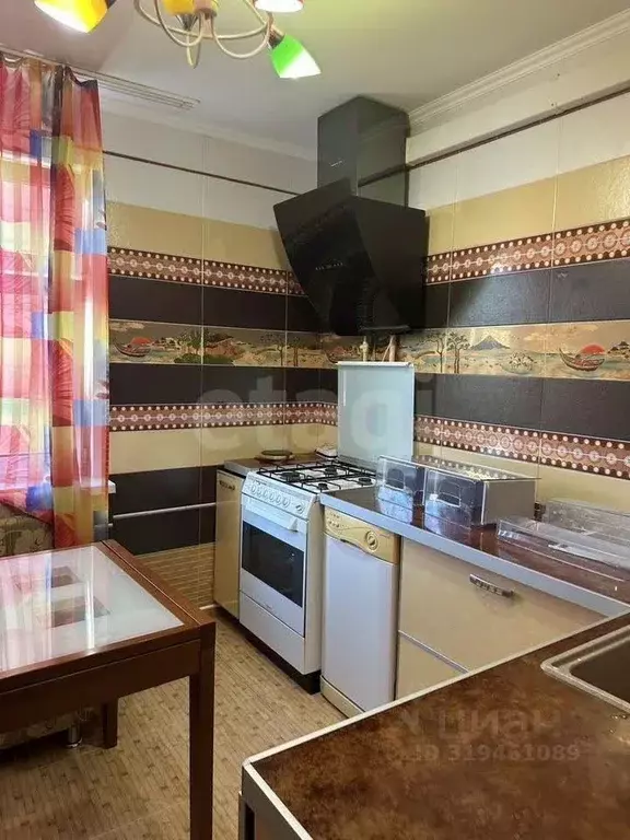 3-к кв. Ямало-Ненецкий АО, Новый Уренгой Советский мкр, 2/4 (64.8 м) - Фото 1