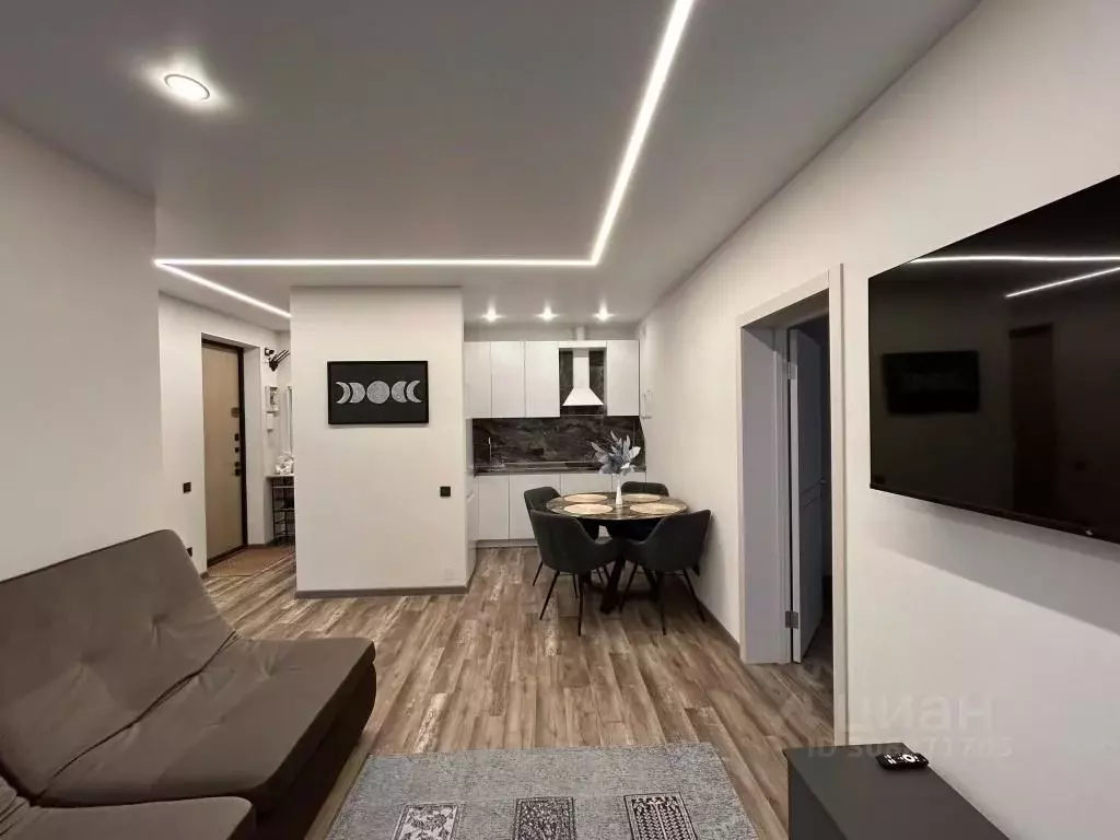 2-к кв. Тюменская область, Тюмень ул. Газовиков, 40 (58.0 м) - Фото 2