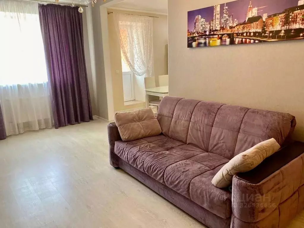 2-к кв. Тюменская область, Тюмень Минская ул., 69 (70.0 м) - Фото 1