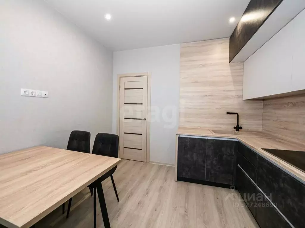 2-к кв. Новосибирская область, Новосибирск ул. Писарева, 125 (58.0 м) - Фото 1