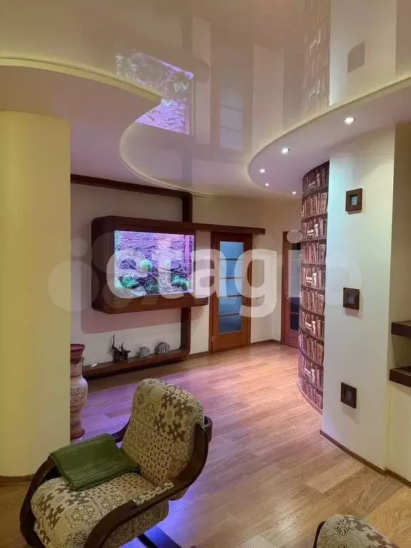 4-к. квартира, 170 м, 4/9 эт. - Фото 1