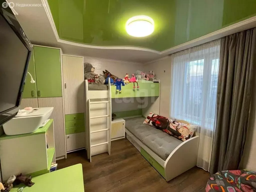 3-комнатная квартира: Симферополь, Аэрофлотская улица, 16 (72.5 м) - Фото 2