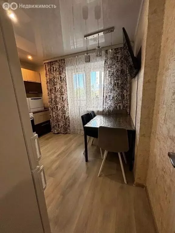 1-комнатная квартира: Брянск, улица Комарова, 49 (34 м) - Фото 1