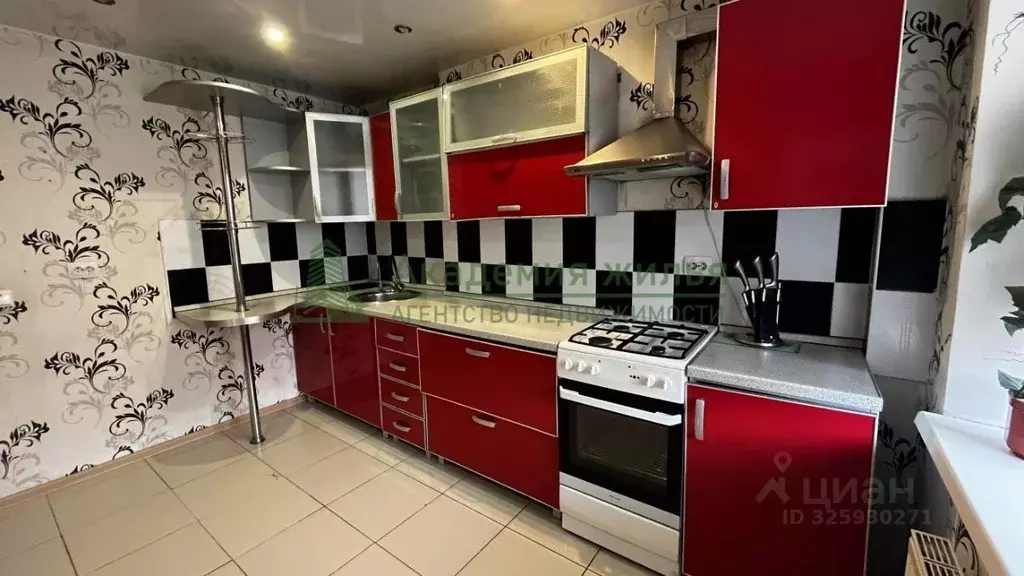 2-к кв. Саратовская область, Энгельс ул. Тельмана, 150/7 (64.6 м) - Фото 1