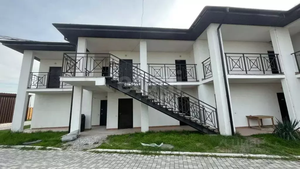 Студия Крым, Черноморский район, с. Межводное ш. Черноморское, 35 ... - Фото 1