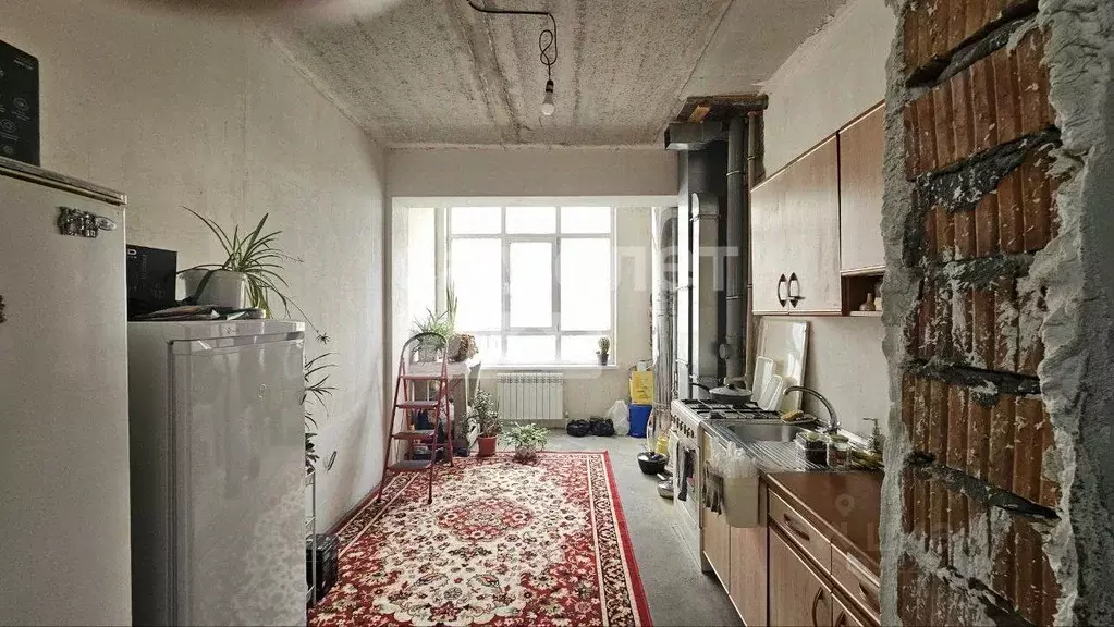 2-к кв. Кабардино-Балкария, Нальчик ул. Тлостанова, 28 (72.0 м) - Фото 1