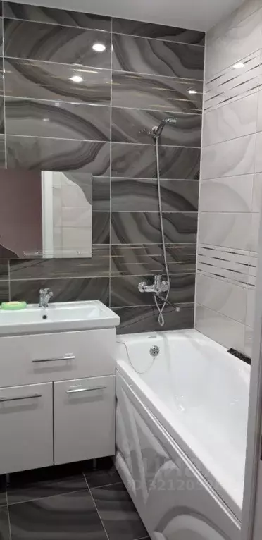 1-к кв. Чувашия, Чебоксары бул. Солнечный, 8к2 (37.0 м) - Фото 1