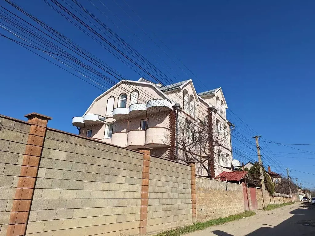 Дом в Крым, Симферопольский район, Молодежное пгт ул. Ялтинская, 18 ... - Фото 1