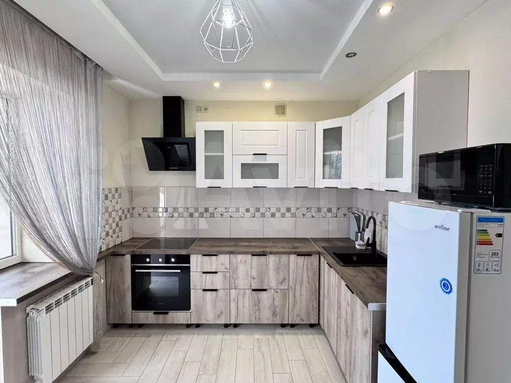 1-к. квартира, 40 м, 1/9 эт. - Фото 1
