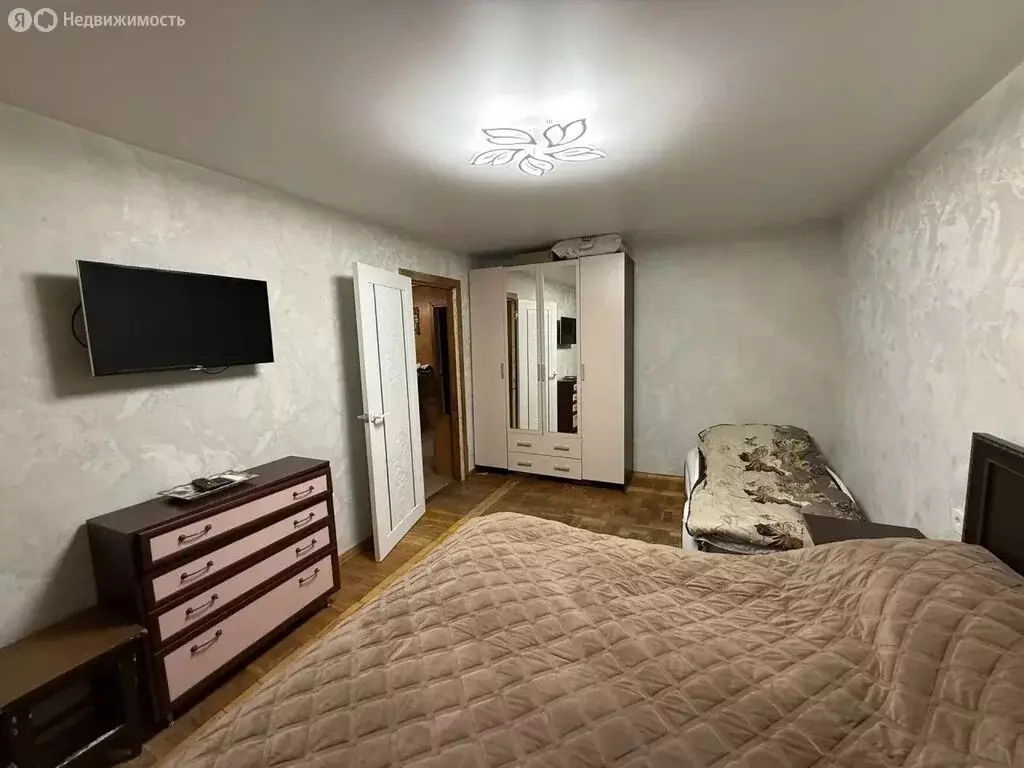 3-комнатная квартира: Кисловодск, улица Героев Медиков, 11 (70 м) - Фото 1