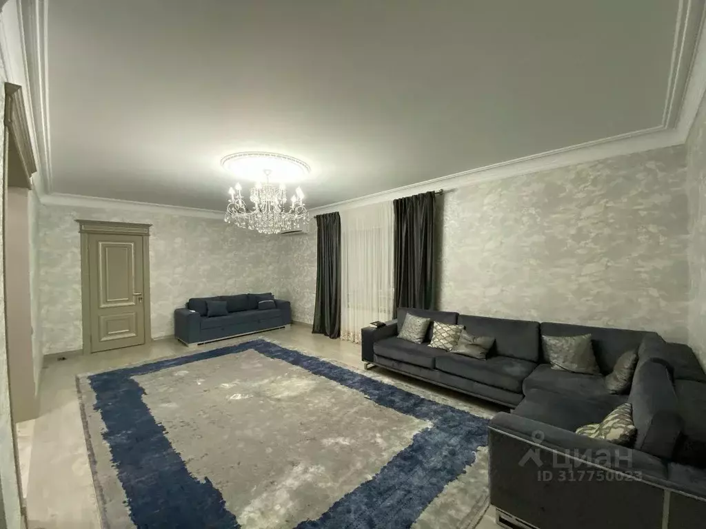 3-к кв. Дагестан, Махачкала ул. Октябрьская (105.0 м) - Фото 1