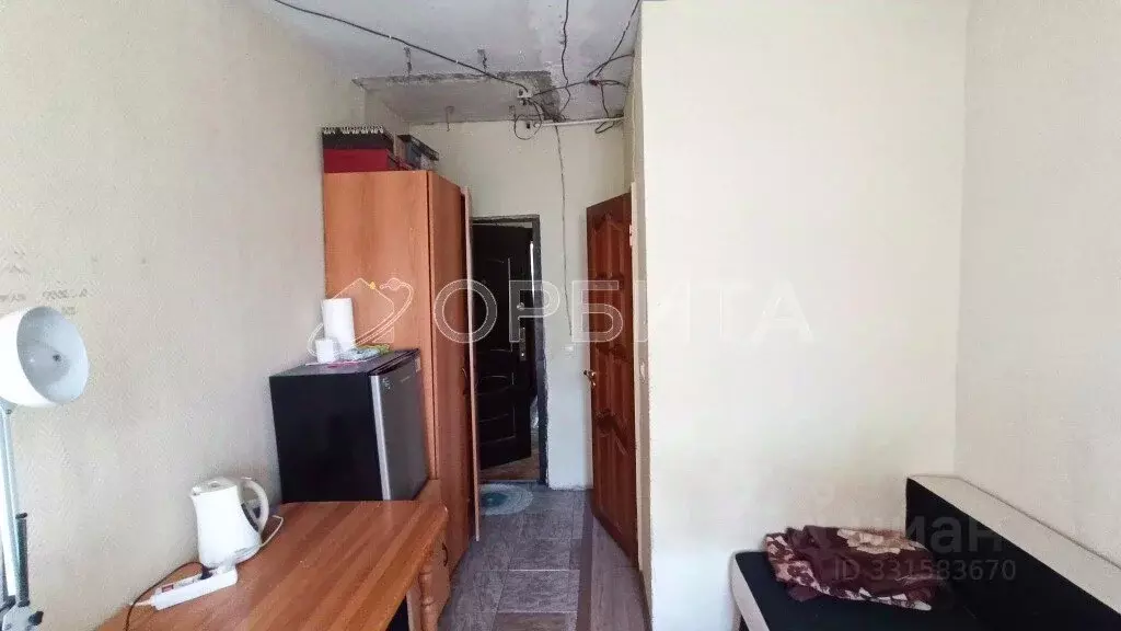 Комната Тюменская область, Тюмень Ленинградская ул., 1Б (11.7 м) - Фото 1