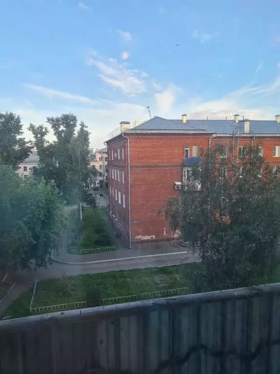 Комната Кемеровская область, Новокузнецк Фестивальная ул., 10 - Фото 2