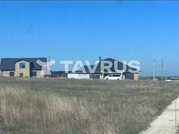 Участок в Крым, Симферопольский район, с. Урожайное ул. Медицинская, ... - Фото 1