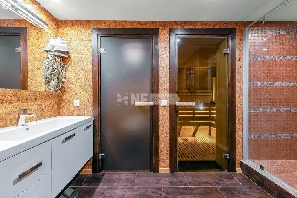 Дом в Красногорск, КП Новоархангельское (320 м) - Фото 0