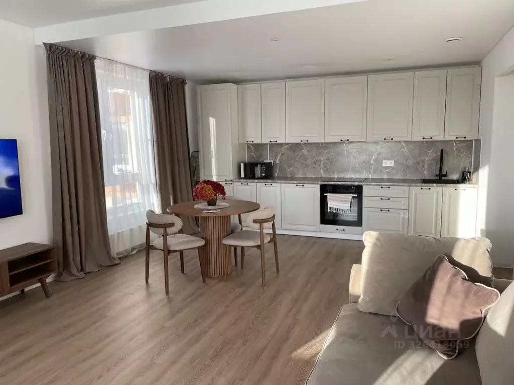 3-к кв. Москва ул. Михайлова, 30Ак2 (72.1 м) - Фото 1