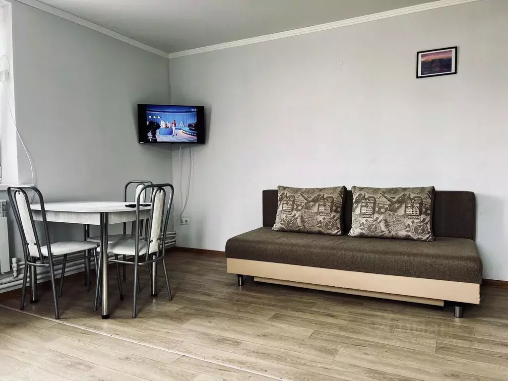 2-к кв. Татарстан, Альметьевск ул. Фурманова, 22Д (50.0 м) - Фото 1