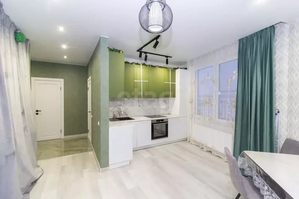 1-к кв. Тюменская область, Тюмень ул. Фармана Салманова, 3 (41.0 м) - Фото 1