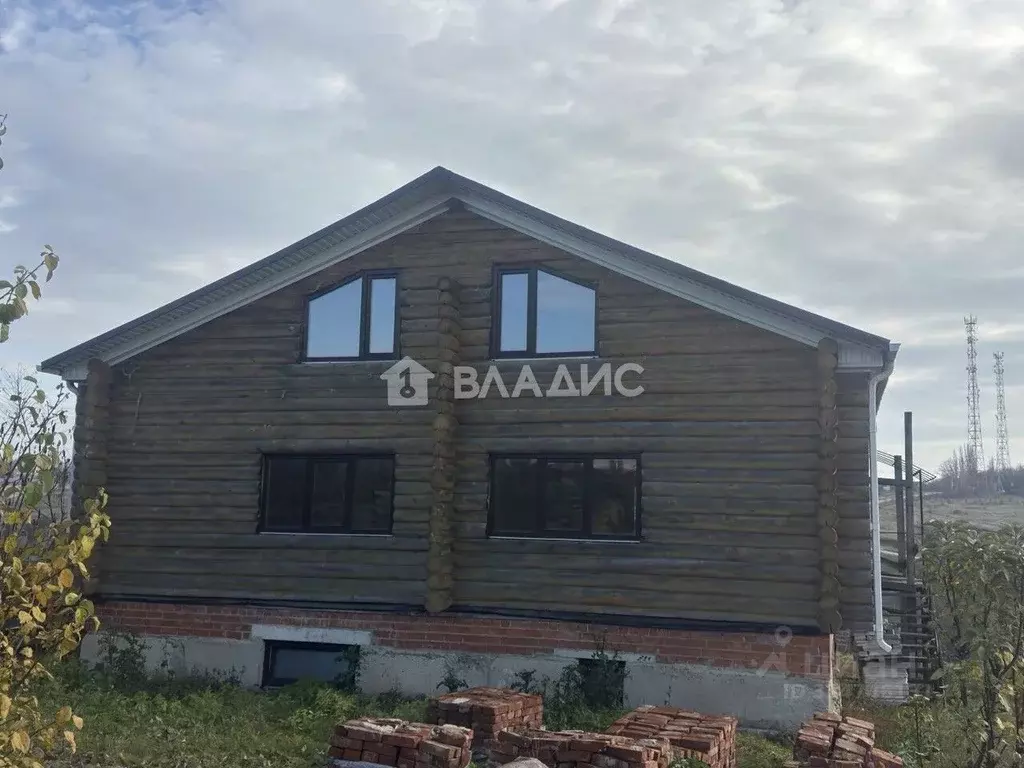 Дом в Воронежская область, Рамонский район, с. Русская Гвоздевка ул. ... - Фото 1